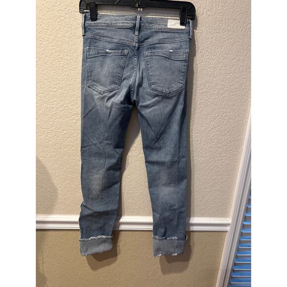 ⭐️ Women’s Express Cropped Skinny Distressed Jeans. Size 0 - Picture 4 of 4